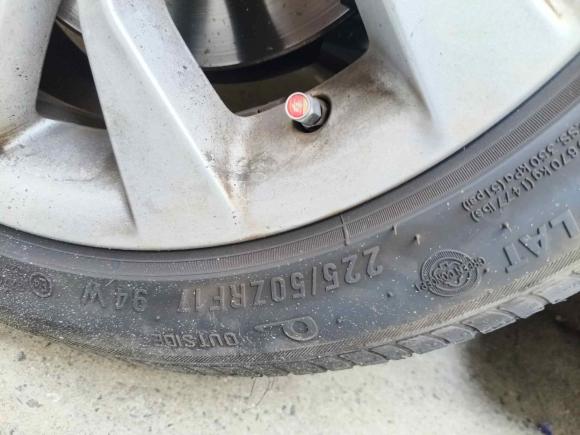 [上海·沪B] 二手宝马宝马X12010款 xDrive25i