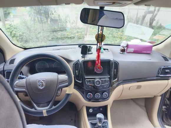 [常州·苏D] 二手宝骏宝骏7302014款 1.5L 手动舒适ESP版 7座