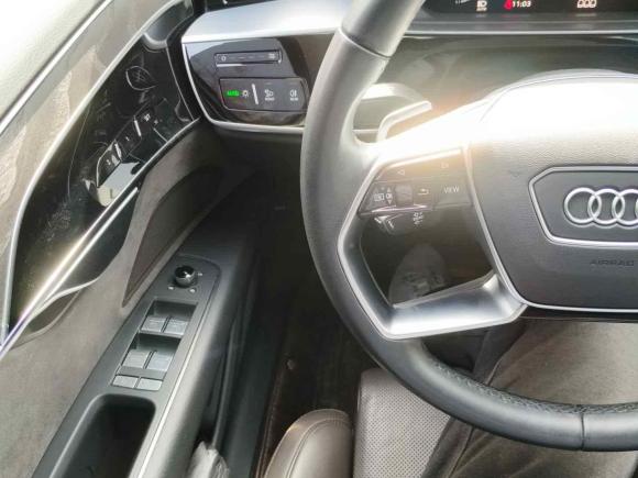 [济南·鲁S] 二手奥迪奥迪A82021款 A8L 50 TFSI quattro 舒适型