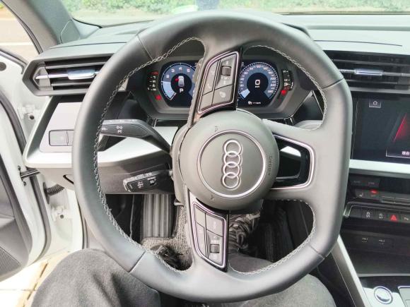 [苏州·苏U] 二手奥迪奥迪A32022款 Sportback 35 TFSI 时尚运动型