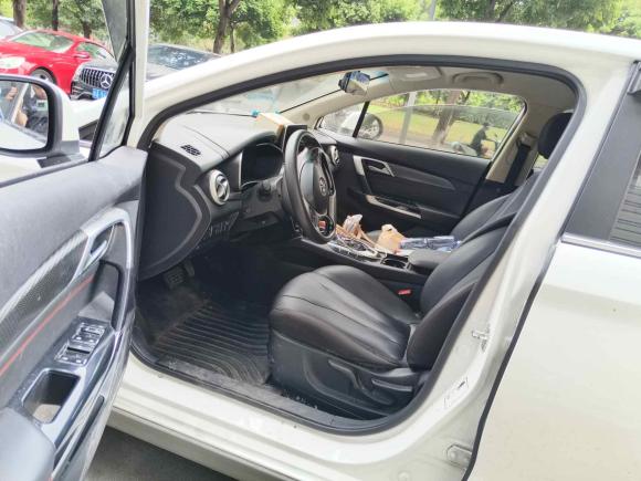 [成都·川A] 二手北京汽车北京EU52018款 R500 智风版