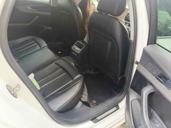 [广州·粤A] 二手奥迪奥迪A4L2019款 40 TFSI 进取型 国VI