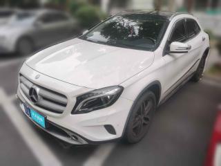 奔驰奔驰GLA2016款GLA200时尚型