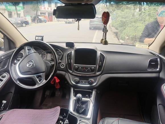 [成都·川A] 二手宝骏宝骏5602015款 1.8L 手动豪华型