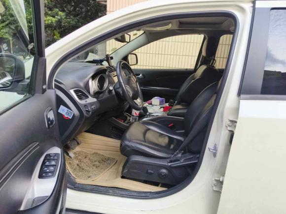 [上海·沪A] 二手道奇酷威2013款 2.4L 两驱尊尚版