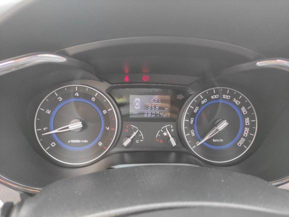 [武汉·鄂A] 二手长安悦翔V72016款 1.6L 手动乐享型 国V