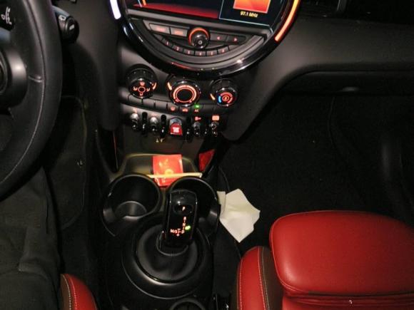 [深圳·粤B] 二手MINIMINI2018款 1.5T COOPER 经典派 五门版