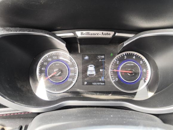 [无锡·苏B] 二手中华中华V32016款 1.5L 自动智能型