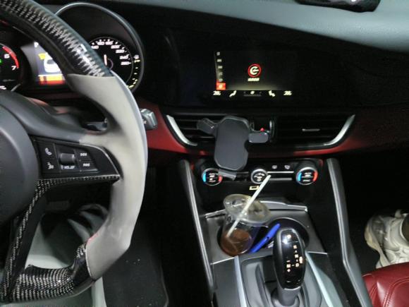 [义乌·浙A] 二手阿尔法·罗密欧Giulia朱丽叶2017款 2.0T 200HP 精英版