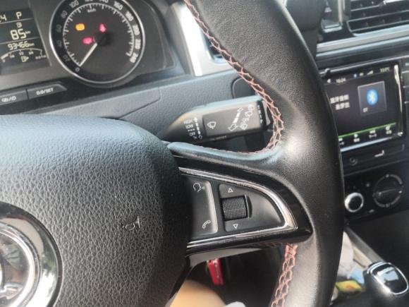 [佛山·粤X] 二手斯柯达昕动2016款 改款 1.6L 自动创行版