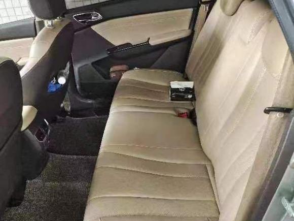 [佛山·粤Y] 二手宝骏宝骏3102017款 1.5L 手动时尚型