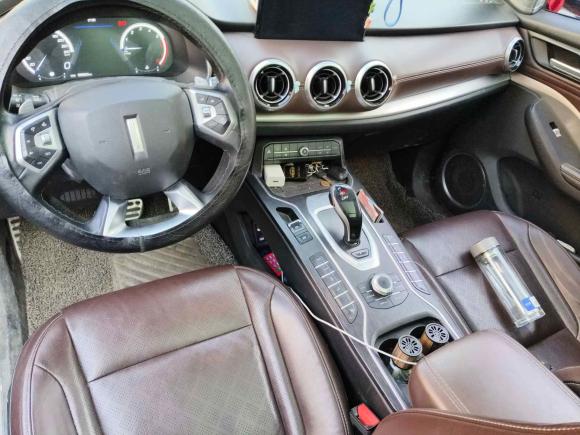 [青岛·鲁U] 二手魏牌魏牌 VV62018款 2.0T 两驱超豪型 国V