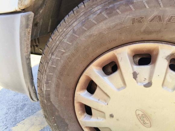 [温州·浙C] 二手福特经典全顺2015款 2.8T柴油多功能车长轴6座中顶JX493ZLQ4