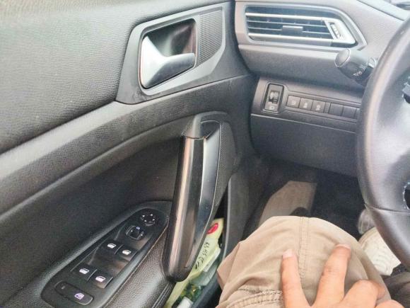 [苏州·苏U] 二手标致标致3082016款 1.6L 自动豪华版