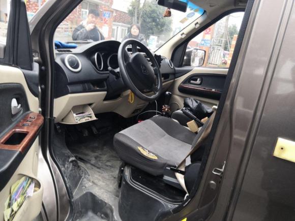 [成都·川A] 二手长安凯程长安睿行M802018款 1.5L舒适型厢货平顶背掀门4G15S