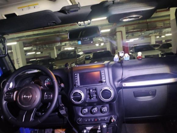 [广州·粤H] 二手Jeep牧马人2015款 3.6L Rubicon 四门版