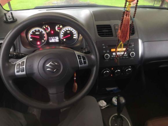 [上海·沪B] 二手铃木天语 SX42016款 1.6L 自动经典版