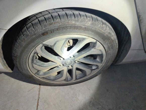 [南京·皖M] 二手长安逸动2018款 1.6L GDI 自动领尚型