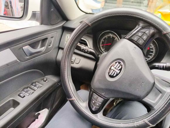 [成都·渝B] 二手奔腾奔腾B302016款 1.6L 自动豪华型