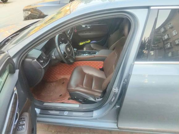 [济南·鲁A] 二手沃尔沃沃尔沃S902018款 T4 智远版