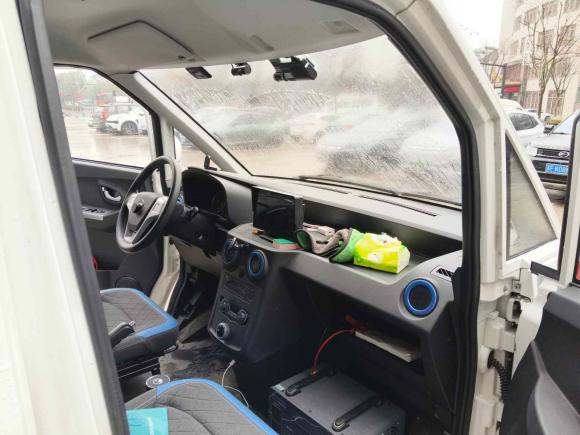 [湖州·苏E] 二手福田智蓝精灵E72023款 纯电动厢式运输车 平顶2座 亿纬锂能46.36kWh