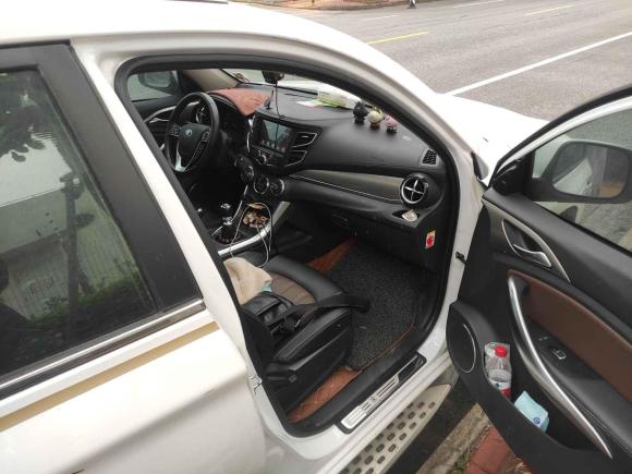 [苏州·苏J] 二手比亚迪宋2016款 盖世版 1.5TI 手动精英型