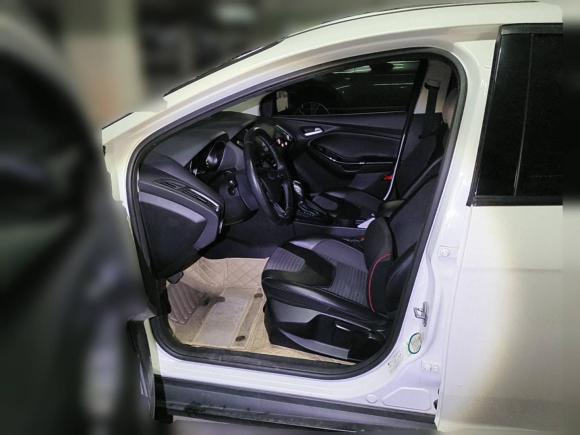 [佛山·粤Y] 二手福特福克斯2015款 三厢 1.6L 自动风尚型