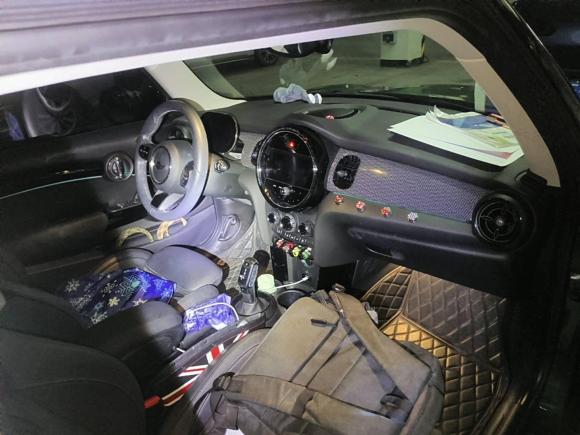 [广州·粤E] 二手MINIMINI2022款 1.5T COOPER 艺术家