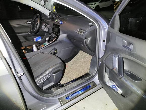 [杭州·浙A] 二手标致标致3082016款 1.6L 自动豪华版