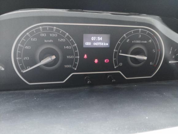 [无锡·苏B] 二手上汽大通MAXUS上汽大通V802021款 2.0T 手动经典傲运通短轴超低顶5/6座