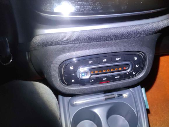 [深圳·粤B] 二手smartsmart fortwo2018款 0.9T 66千瓦硬顶先锋版 国V