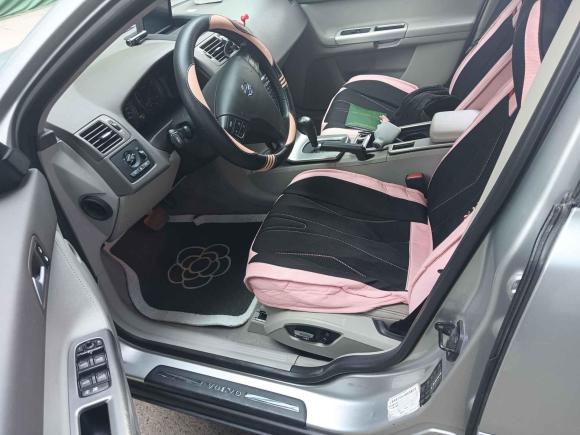 [上海·皖S] 二手沃尔沃沃尔沃S402010款 2.0L 自动智雅版