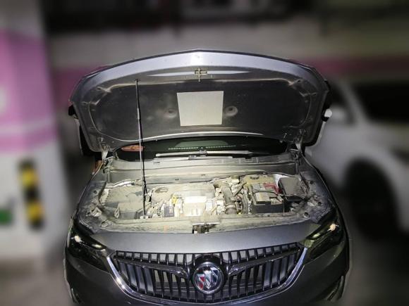 [上海·沪D] 二手别克别克GL62018款 18T 6座尊贵型