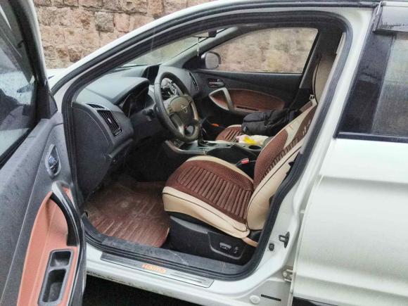 [青岛·鲁U] 二手海马海马S52015款 1.5T CVT旗舰型