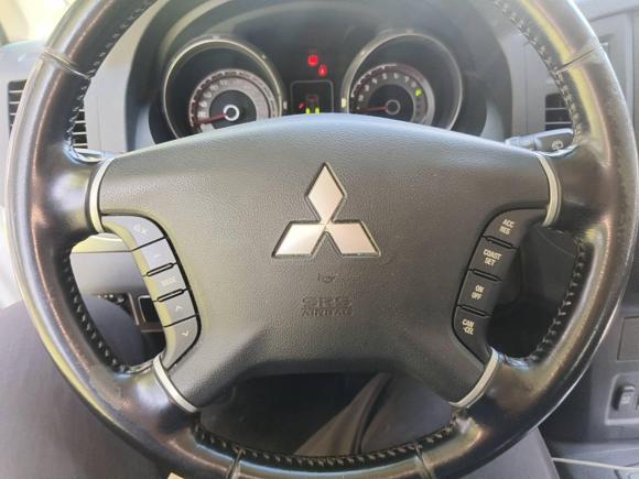 [广州·粤A] 二手三菱帕杰罗2014款 3.0L 精英超越版