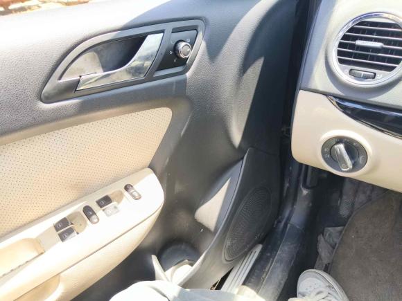 [上海·苏F] 二手大众朗逸2011款 1.6L 自动品雅版