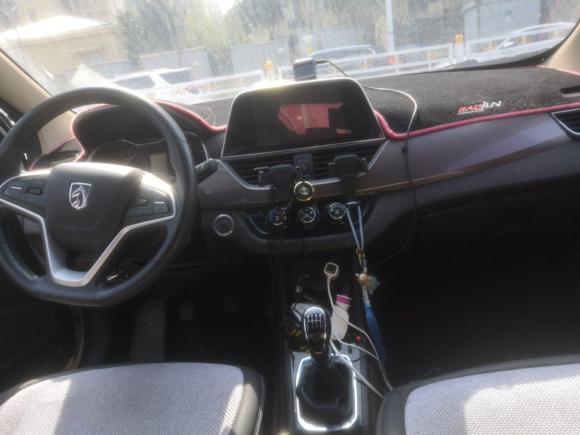 [南京·苏A] 二手宝骏宝骏310W2017款 1.5L 手动时尚型 国V