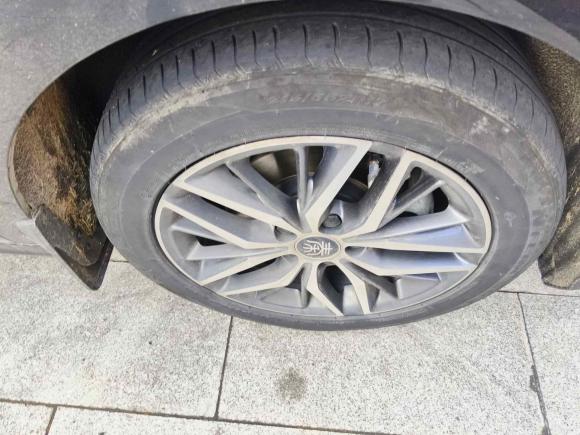 [南通·苏F] 二手比亚迪秦PLUS2021款 DM-i 120KM 尊贵型