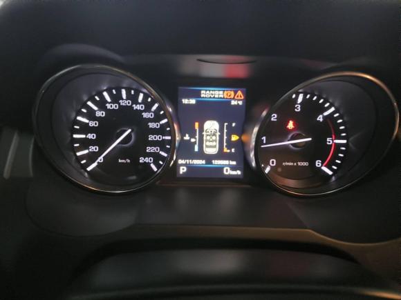 [上海·沪B] 二手路虎揽胜极光2013款 2.2T 5门柴油版