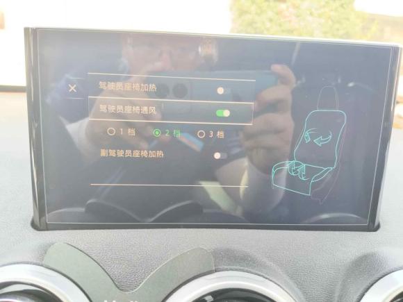 [上海·赣F] 二手魏牌魏牌 VV52017款 2.0T 旗舰型