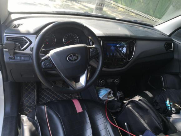 [成都·川M] 二手一汽森雅R72017款 1.6L 手动豪华型