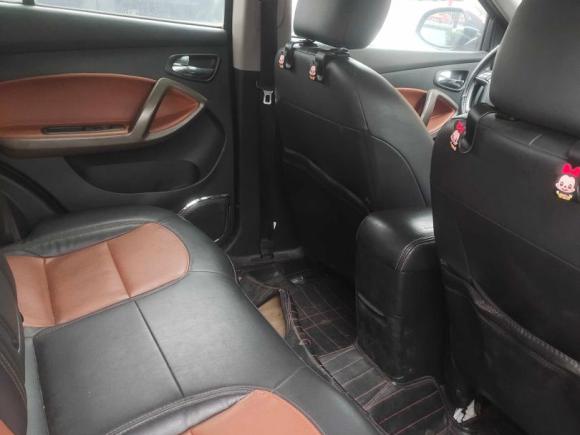 [佛山·粤Y] 二手海马海马S52015款 1.5T CVT旗舰型