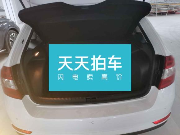 [深圳·粤B] 二手斯柯达昕动2014款 1.4TSI DSG舒享版