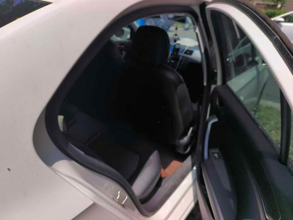 [上海·陕F] 二手大众桑塔纳2015款 1.6L 手动舒适版