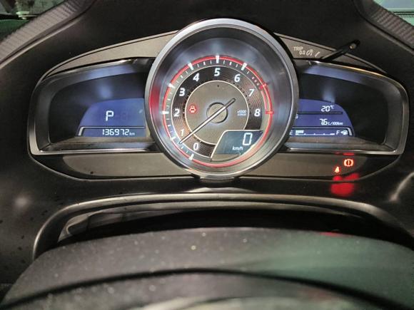 [上海·沪C] 二手马自达马自达3 昂克赛拉2016款 两厢 2.0L 自动旗舰型