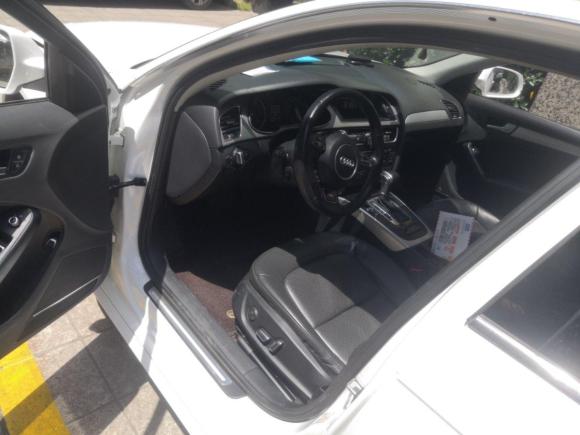 [上海·粤C] 二手奥迪奥迪A4L2013款 35 TFSI 自动标准型