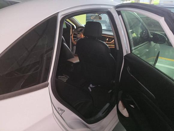 [深圳·粤B] 二手别克英朗2016款 15N 自动豪华型