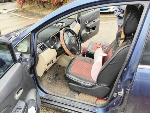 [上海·沪C] 二手启辰启辰R502013款 1.6L 手动时尚版