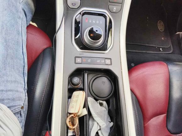 [上海·沪C] 二手路虎揽胜极光2013款 2.0T 5门耀动版