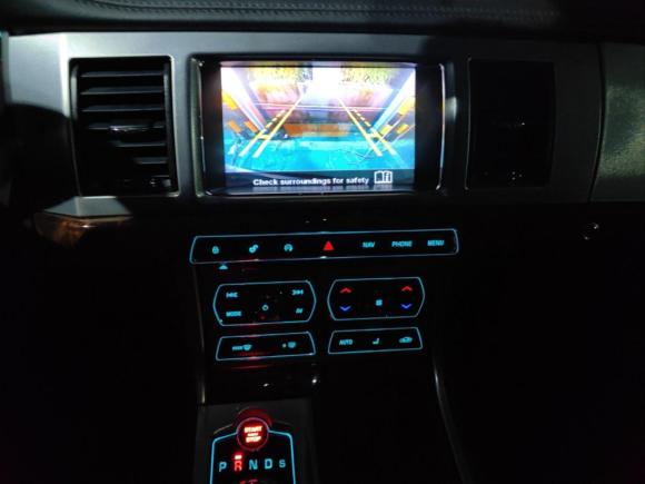 [广州·粤A] 二手捷豹捷豹XF2015款 XF 2.0T Sportbrake 豪华版